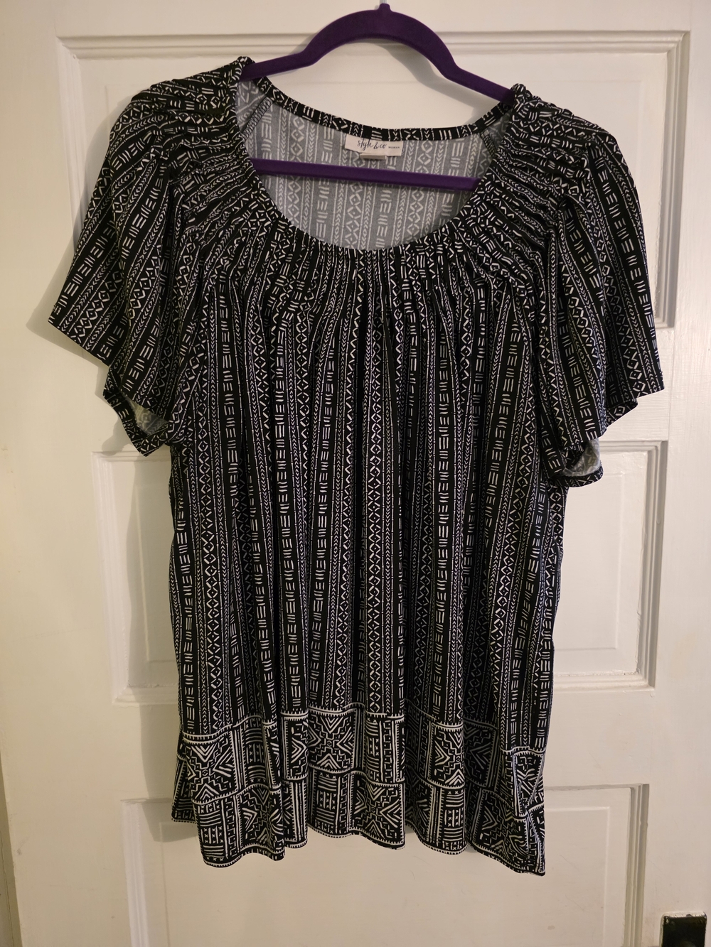 Style & Co. Black and White Printed Peasant Tunic